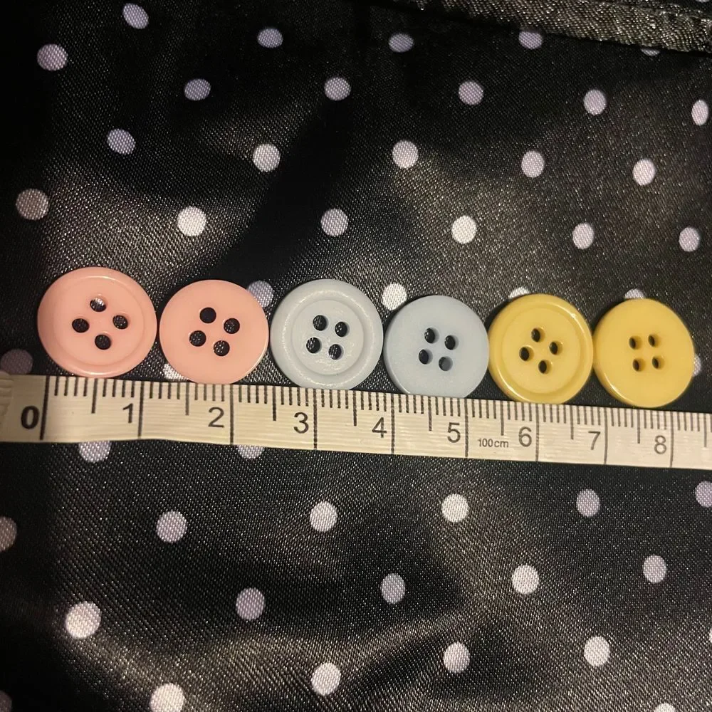 Vintage lot plastic four hole pastel‎ pink blue yellow clothing flat buttons